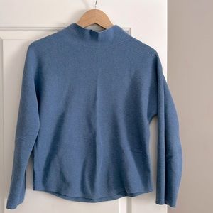 Lululemon sweater